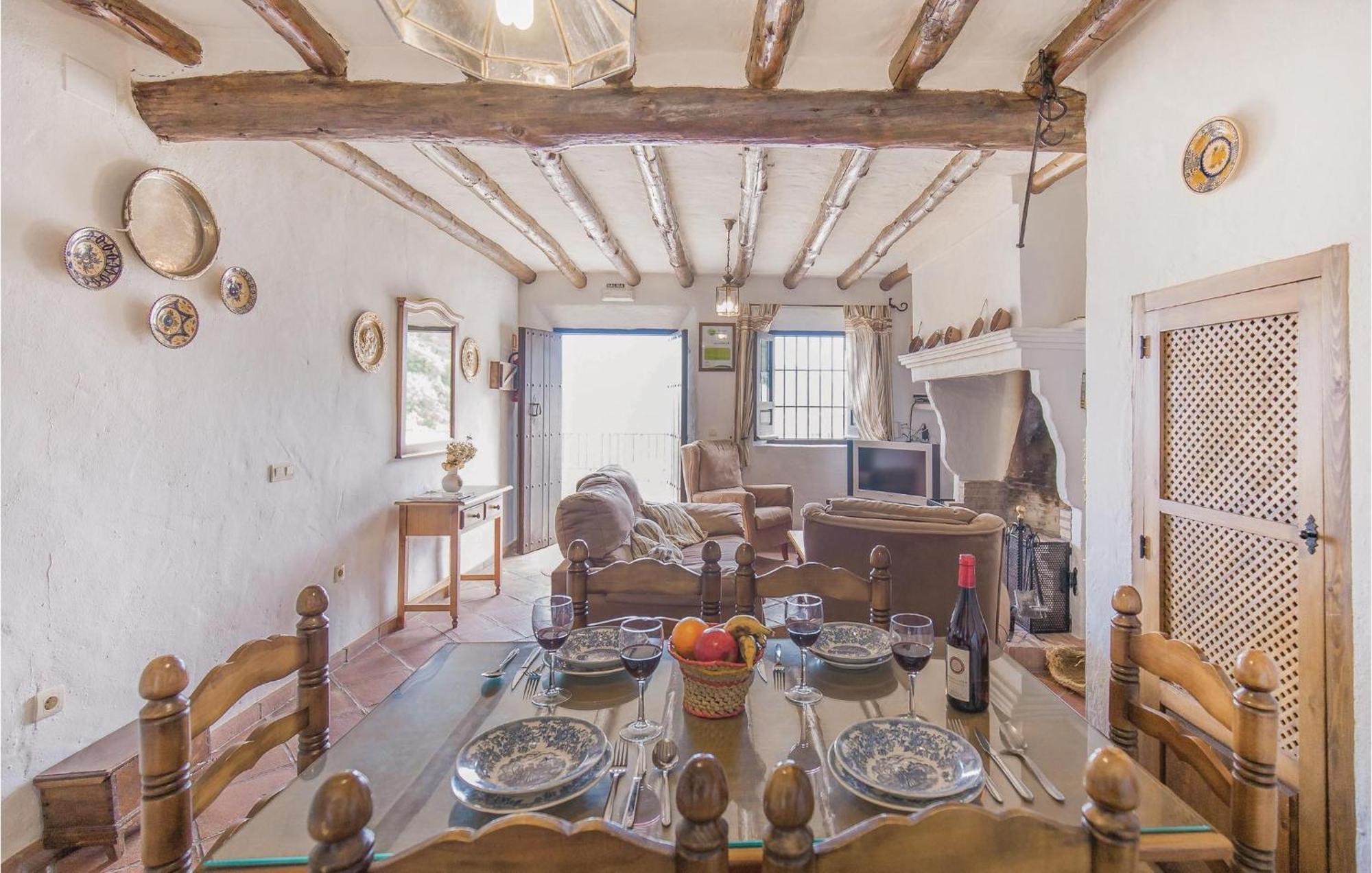 Cozy Home In Zahara De La Sierra With Kitchen Exteriér fotografie
