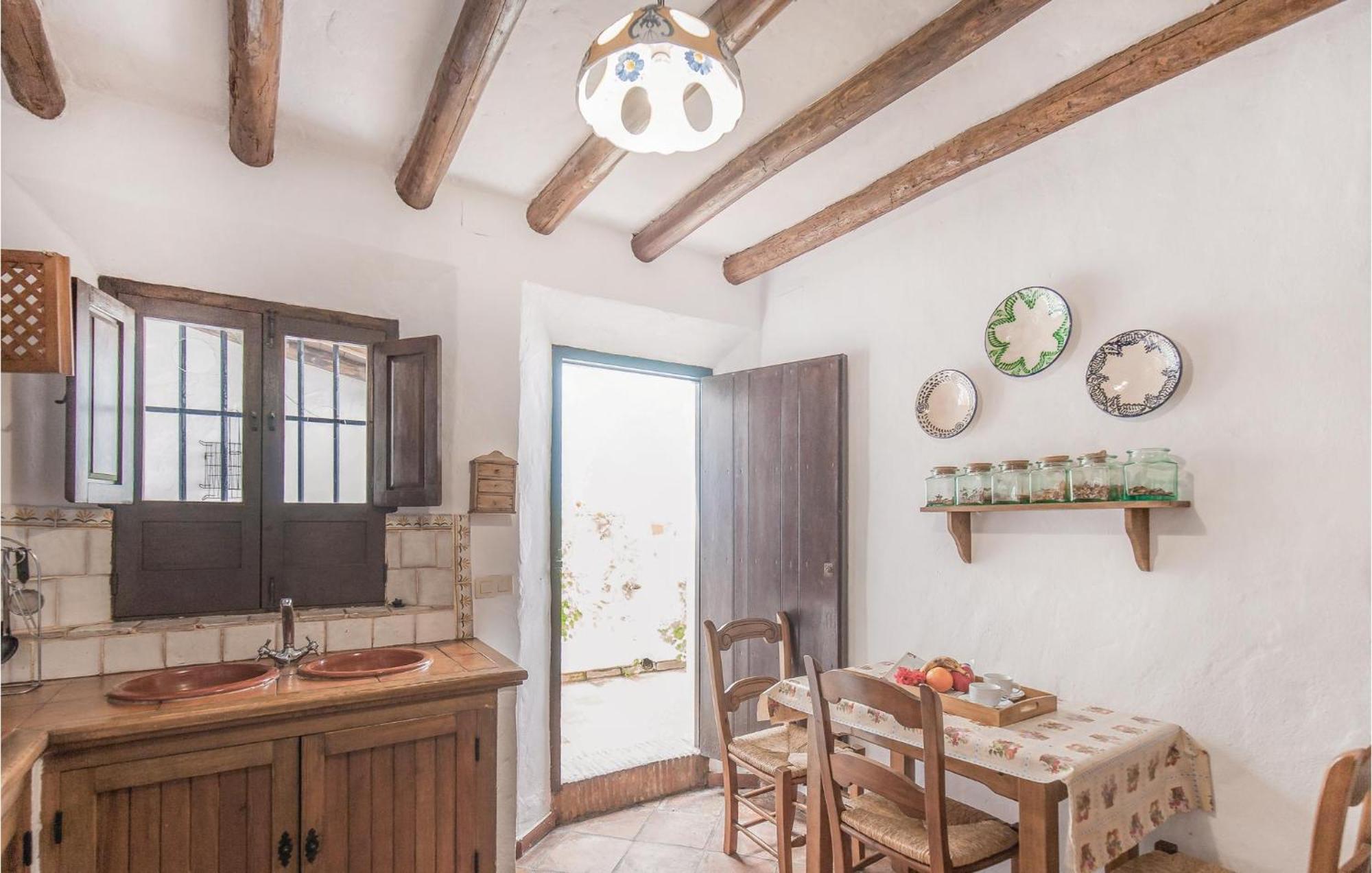 Cozy Home In Zahara De La Sierra With Kitchen Exteriér fotografie
